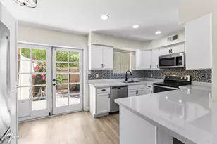 1425 E Desert Cove Ave, Phoenix, AZ 85020 - Photo 11