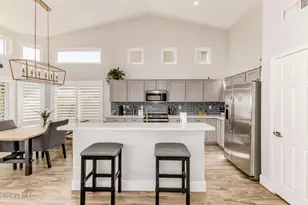 8517 W Joan De Arc Ave, Peoria, AZ 85381 - Photo 17