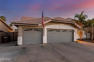 8517 W Joan De Arc Ave, Peoria, AZ 85381 - Photo 3