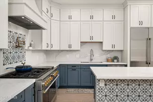 3449 E Lions St, Phoenix, AZ 85018 - Photo 23