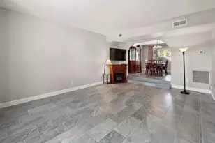 8464 N 7th Ave, Phoenix, AZ 85021 - Photo 7