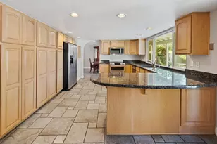 8464 N 7th Ave, Phoenix, AZ 85021 - Photo 9