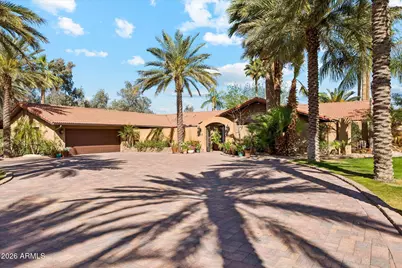 9817 N 36th Street, Phoenix, AZ 85028 - Photo 1