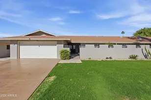 18410 N 104th Ave N, Sun City, AZ 85373 - Photo 5