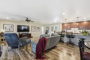 18410 N 104th Ave N, Sun City, AZ 85373 - Photo 11