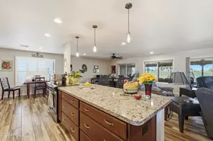18410 N 104th Ave N, Sun City, AZ 85373 - Photo 17