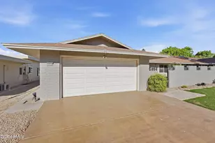 18410 N 104th Ave N, Sun City, AZ 85373 - Photo 11