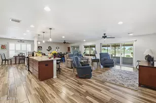 18410 N 104th Ave N, Sun City, AZ 85373 - Photo 9
