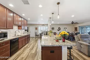 18410 N 104th Ave N, Sun City, AZ 85373 - Photo 21