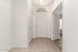 226 W Gail Dr, Gilbert, AZ 85233 - Photo 3