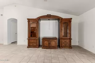 226 W Gail Dr, Gilbert, AZ 85233 - Photo 9