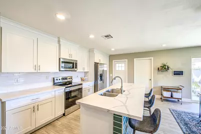 1640 N Queensbury Road, Mesa, AZ 85201 - Photo 11