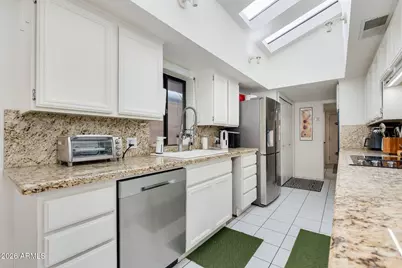 3046 E Marlette Avenue, Phoenix, AZ 85016 - Photo 7