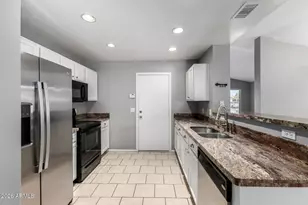 10707 W Turney Ave, Phoenix, AZ 85037 - Photo 11