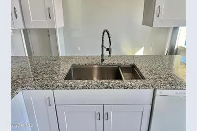 1302 W Halstead Drive, Phoenix, AZ 85023 - Photo 7