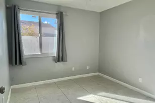 1302 W Halstead Dr, Phoenix, AZ 85023 - Photo 17