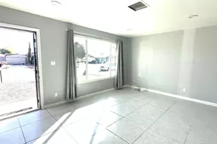 1302 W Halstead Dr, Phoenix, AZ 85023 - Photo 9