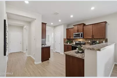 24571 W Sheraton Lane, Buckeye, AZ 85326 - Photo 11