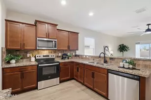 24571 W Sheraton Ln, Buckeye, AZ 85326 - Photo 13