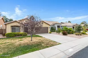 1511 E Black Diamond Dr, Gilbert, AZ 85296 - Photo 3