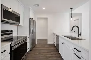 2923 S Bala Dr, Tempe, AZ 85282 - Photo 9