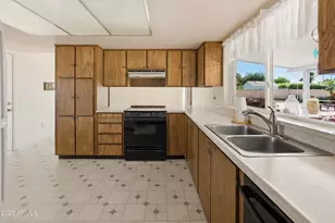 13618 N 21st Dr, Phoenix, AZ 85029 - Photo 9