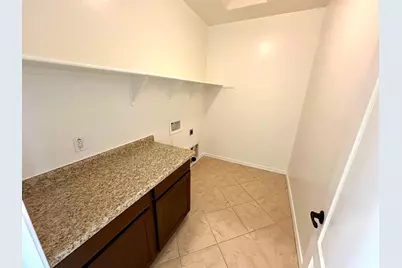 4261 N 180th Lane, Goodyear, AZ 85395 - Photo 9