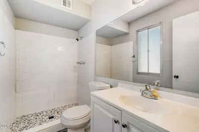 1928 W Kristal Way, Phoenix, AZ 85027 - Photo 15