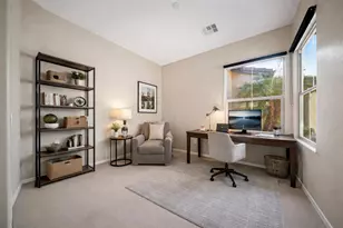 13042 W Pinnacle Vista Dr, Peoria, AZ 85383 - Photo 3