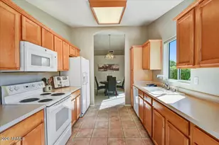 19418 N 84th Ave, Peoria, AZ 85382 - Photo 7