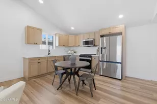 1805 N 31st St, Phoenix, AZ 85008 - Photo 3