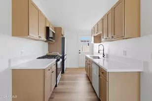 1805 N 31st St, Phoenix, AZ 85008 - Photo 13