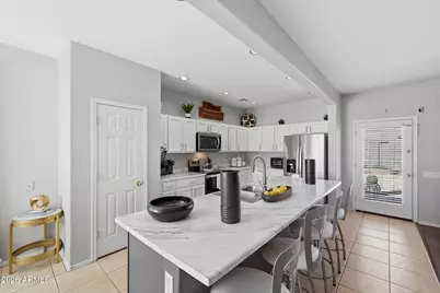 9422 W Palm Lane, Phoenix, AZ 85037 - Photo 9