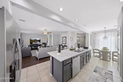 9422 W Palm Lane, Phoenix, AZ 85037 - Photo 11