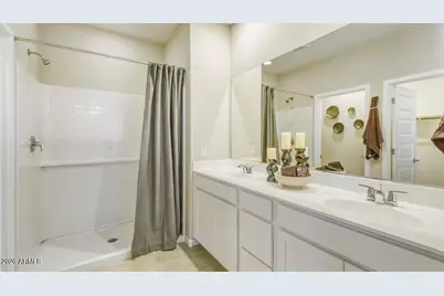 18771 W Maplewood Drive, Goodyear, AZ 85338 - Photo 11