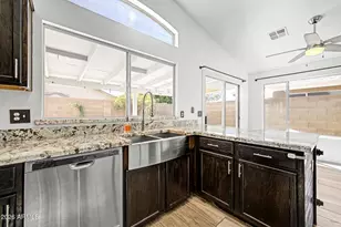 109 W Mohawk Dr, Phoenix, AZ 85027 - Photo 5