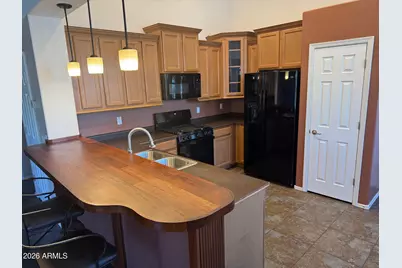3921 E Sophie Lane, Phoenix, AZ 85042 - Photo 3