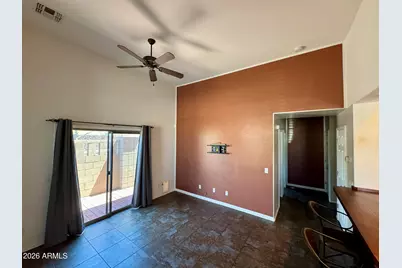 3921 E Sophie Lane, Phoenix, AZ 85042 - Photo 9