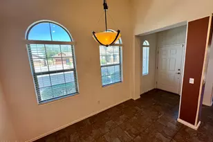 3921 E Sophie Ln, Phoenix, AZ 85042 - Photo 3