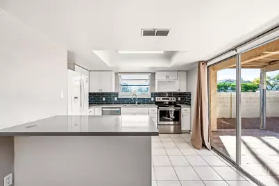 860 S Rio Drive, Chandler, AZ 85225 - Photo 7