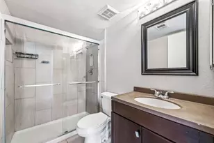 860 S Rio Dr, Chandler, AZ 85225 - Photo 13