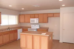 16377 W Cottonwood St, , AZ 85388 - Photo 11