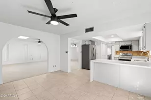 6105 N 12th Wy, Phoenix, AZ 85014 - Photo 7