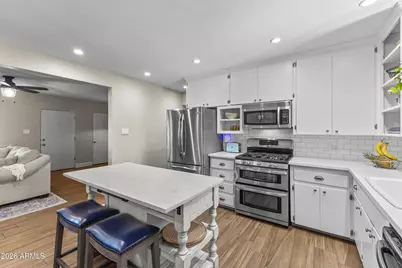 7013 N 11th Way, Phoenix, AZ 85020 - Photo 11