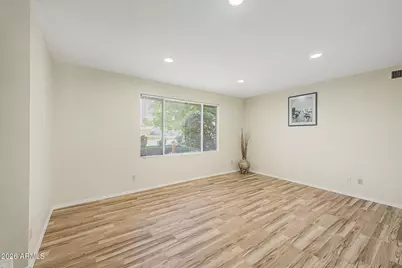 8538 N 53rd Avenue, Glendale, AZ 85302 - Photo 7
