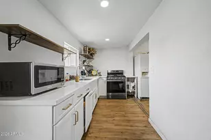 1030 N 28th St, Phoenix, AZ 85008 - Photo 3