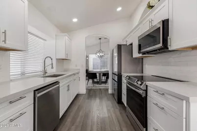 14302 W Shawnee Trail, Surprise, AZ 85374 - Photo 3