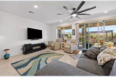 10686 W Whitehall Drive, Marana, AZ 85653 - Photo 13