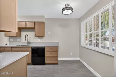 10123 N 96th Avenue, Peoria, AZ 85345 - Photo 5