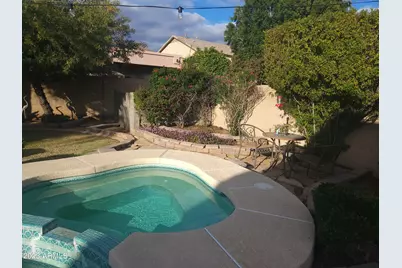 13406 W Port Royale Lane, Surprise, AZ 85379 - Photo 27